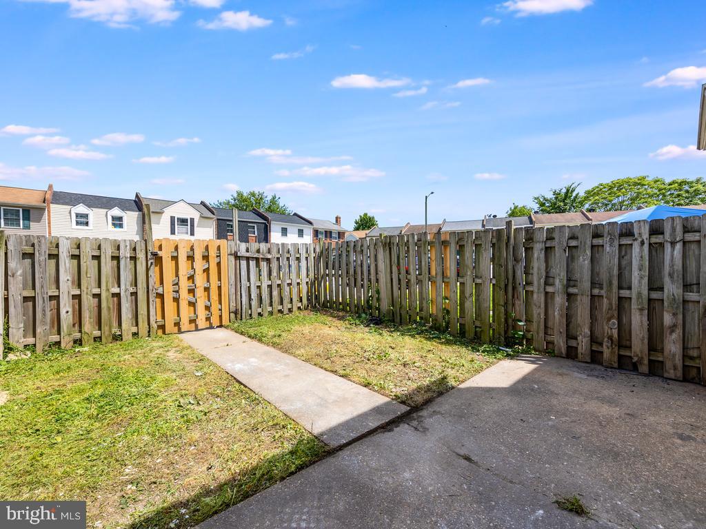 CENTRAL PARK TOWNHOMES - Residential