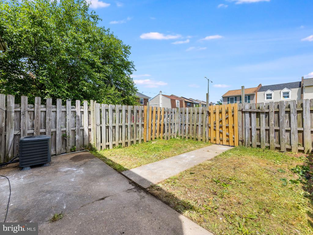 CENTRAL PARK TOWNHOMES - Residential