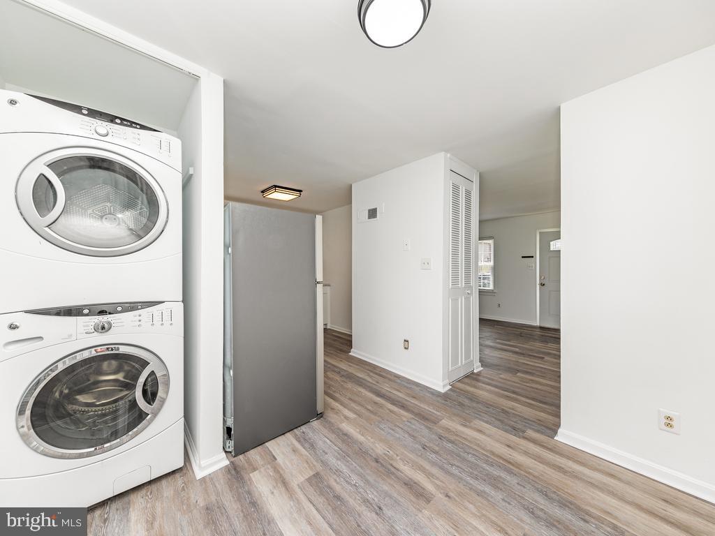 CENTRAL PARK TOWNHOMES - Residential