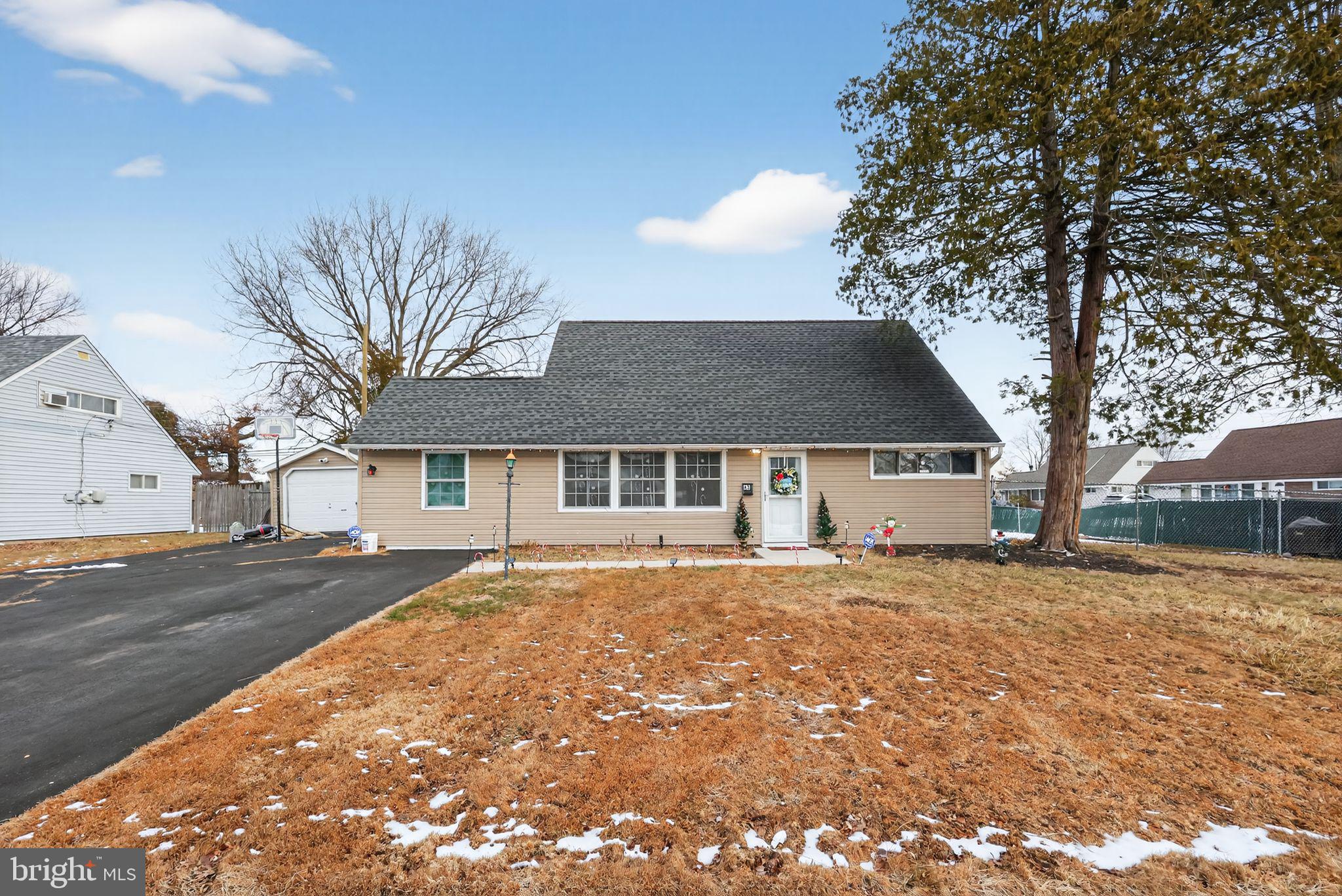 INDIAN CREEK - Residential