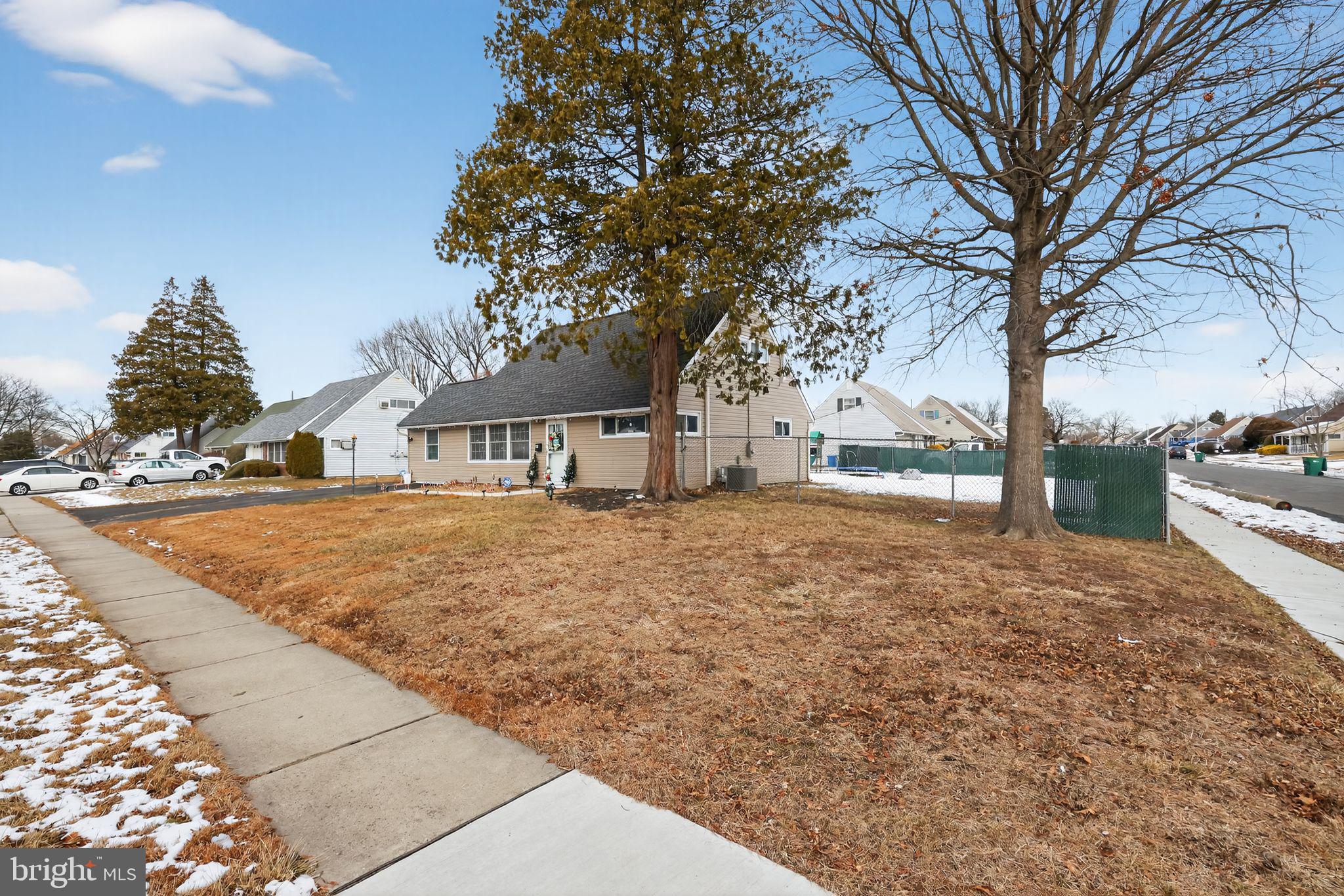 INDIAN CREEK - Residential