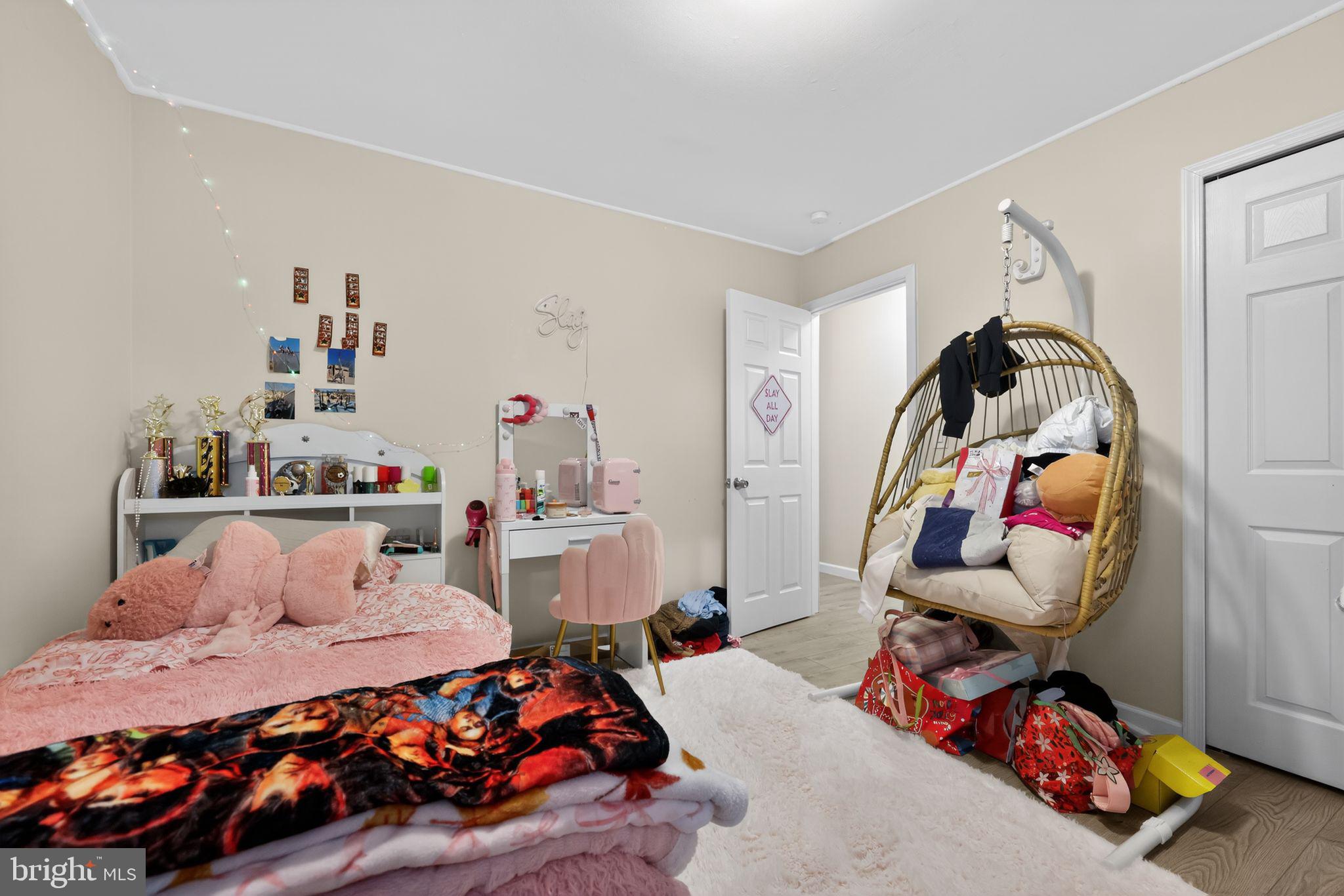 INDIAN CREEK - Residential