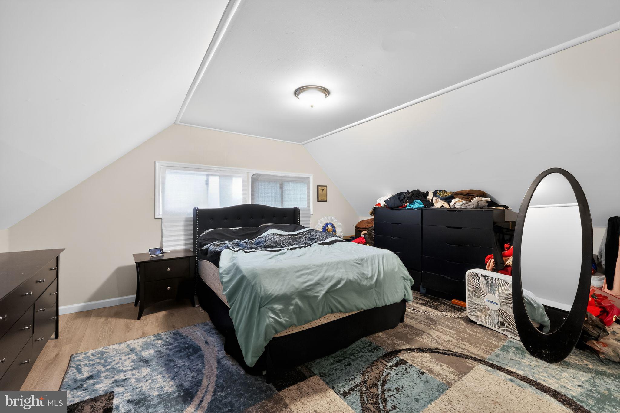 INDIAN CREEK - Residential