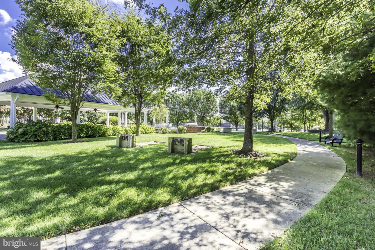 SYMPHONY VILLAGE AT CENTREVILLE - Residential