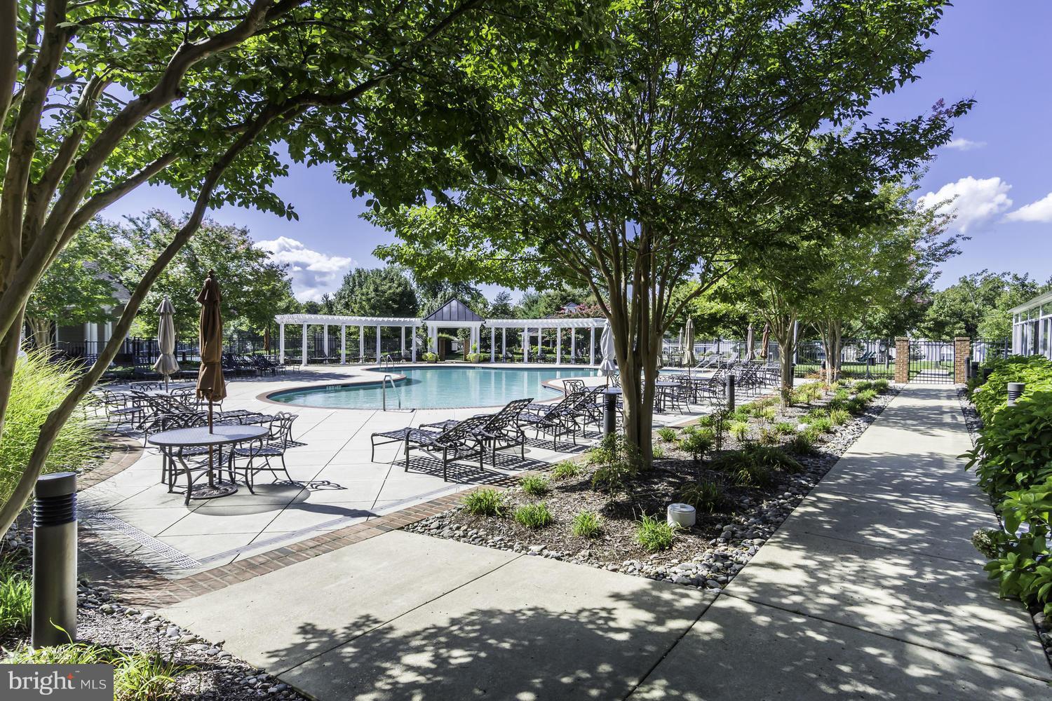 SYMPHONY VILLAGE AT CENTREVILLE - Residential