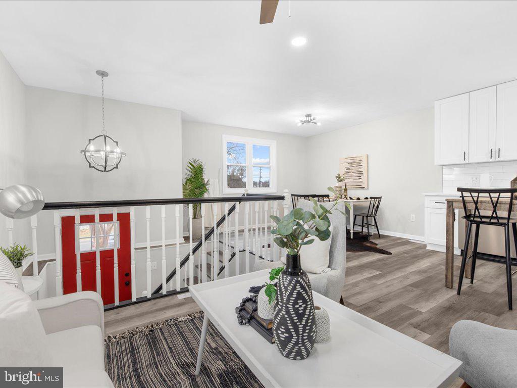 GLENDALE TERRACE - Residential