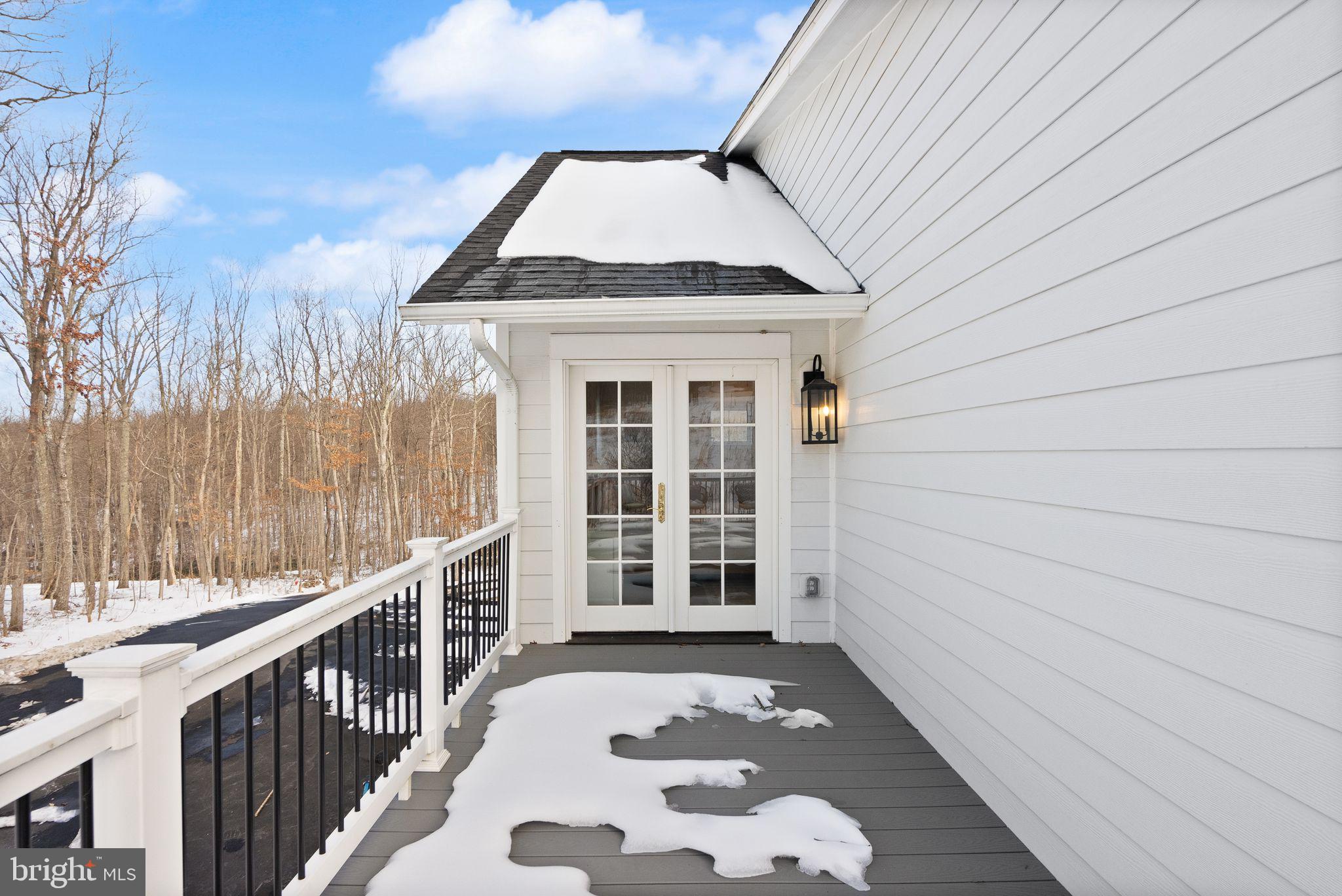 SADDLE RIDGE - Residential