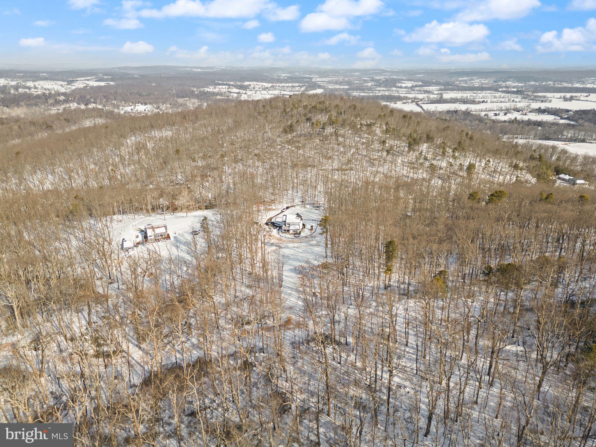 SADDLE RIDGE - Residential