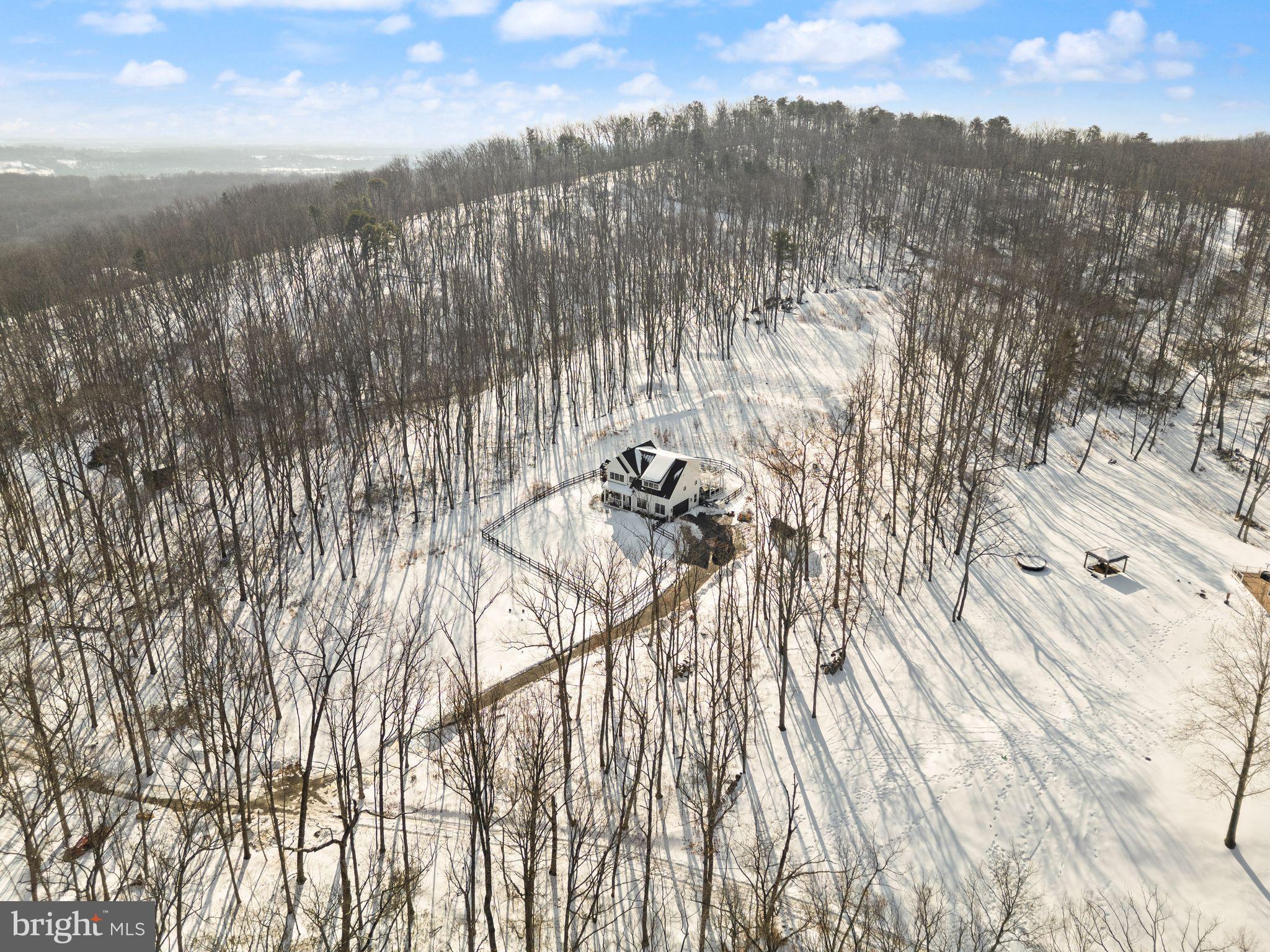 SADDLE RIDGE - Residential