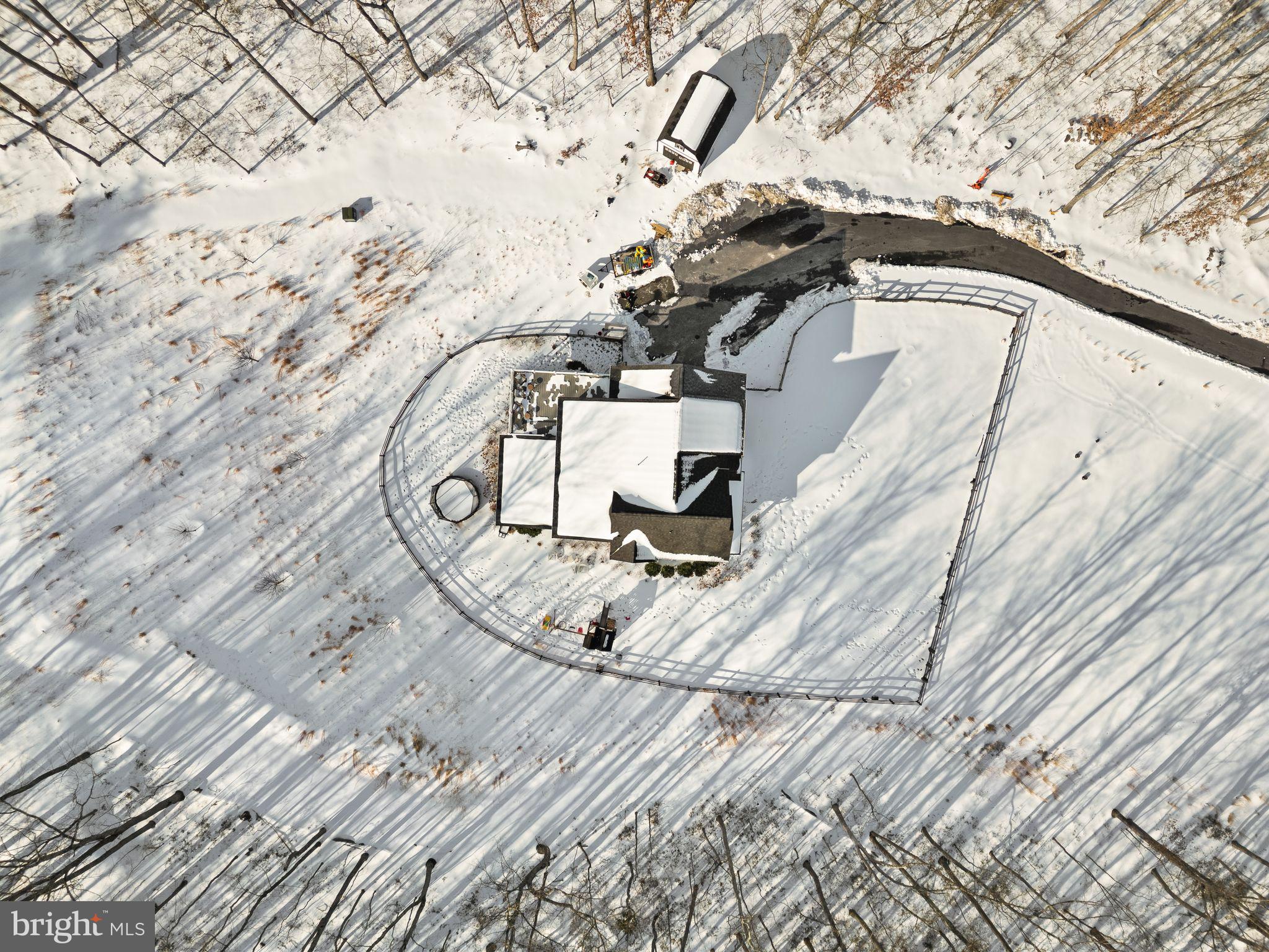 SADDLE RIDGE - Residential