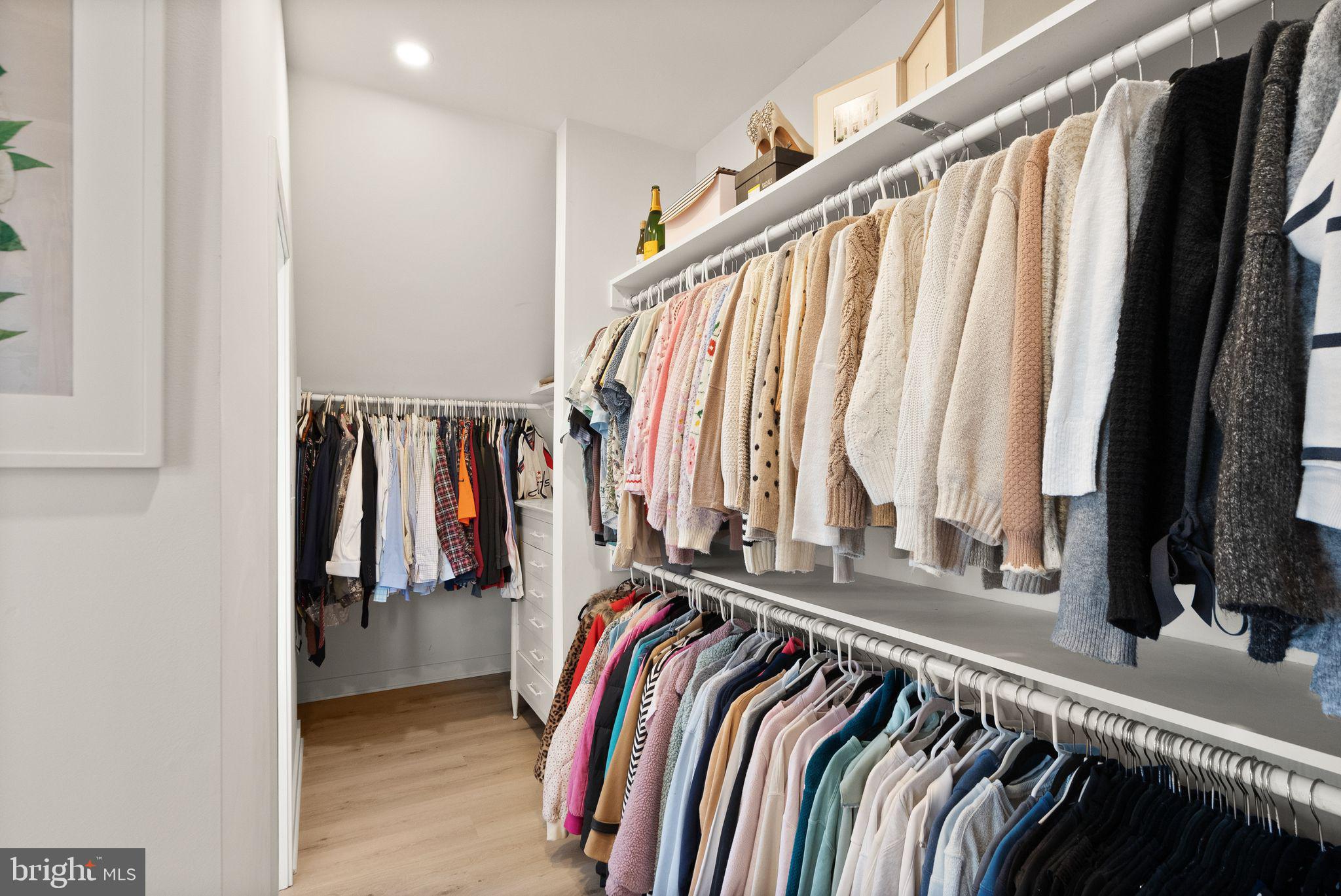 SADDLE RIDGE - Residential