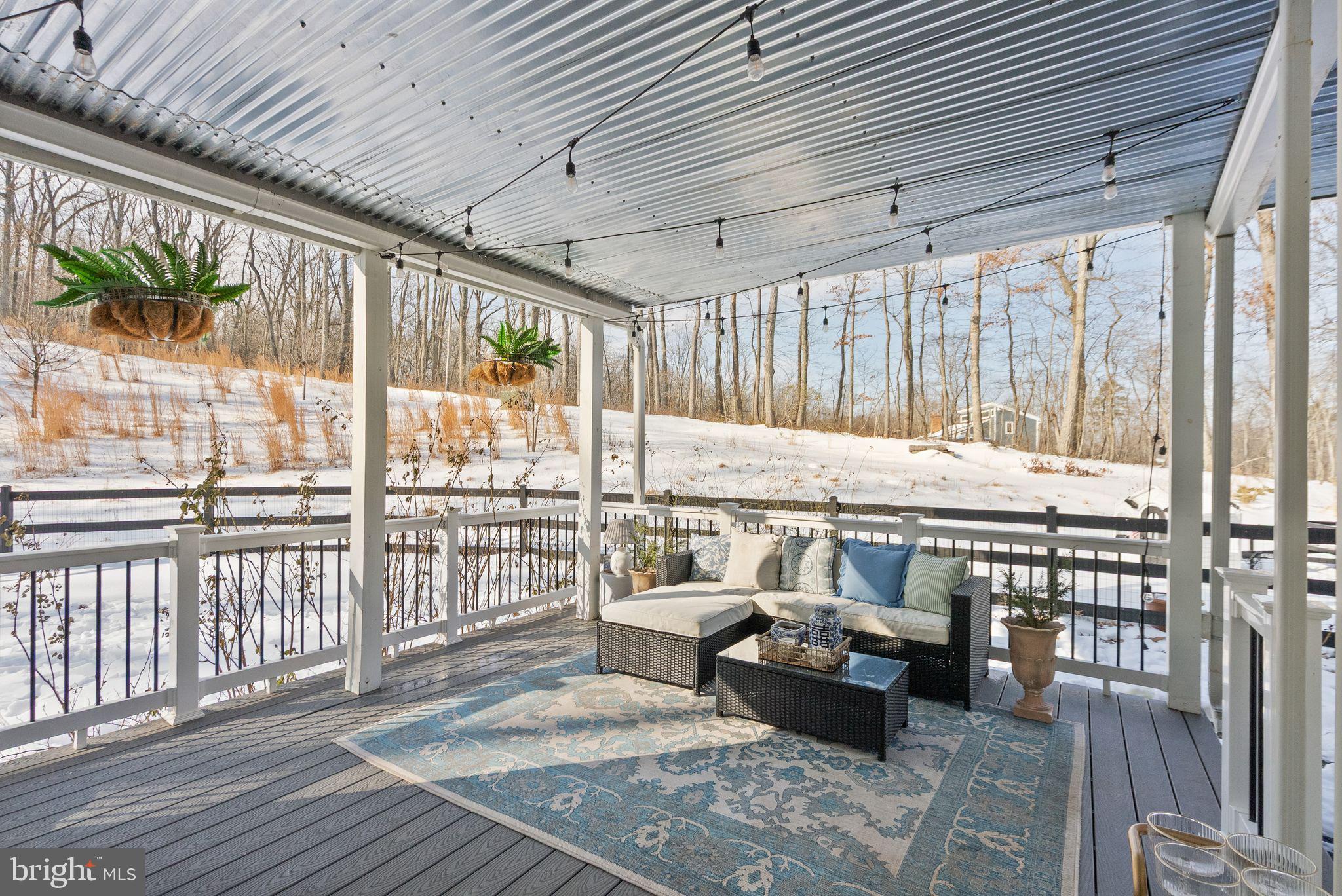 SADDLE RIDGE - Residential