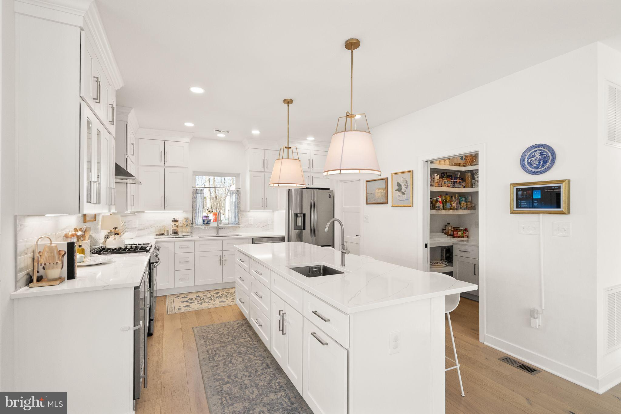 SADDLE RIDGE - Residential