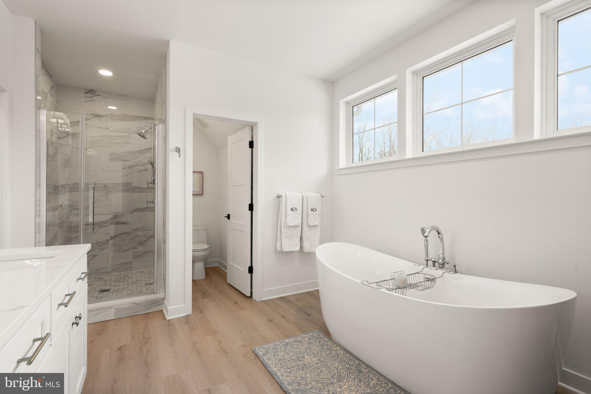 SADDLE RIDGE - Residential