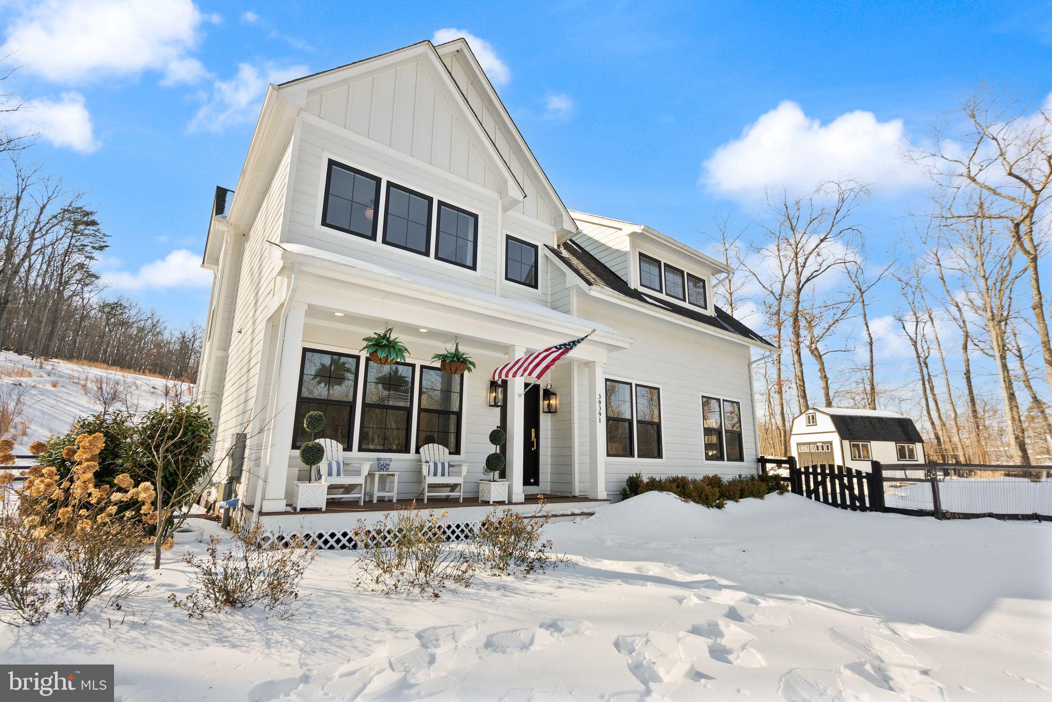 SADDLE RIDGE - Residential