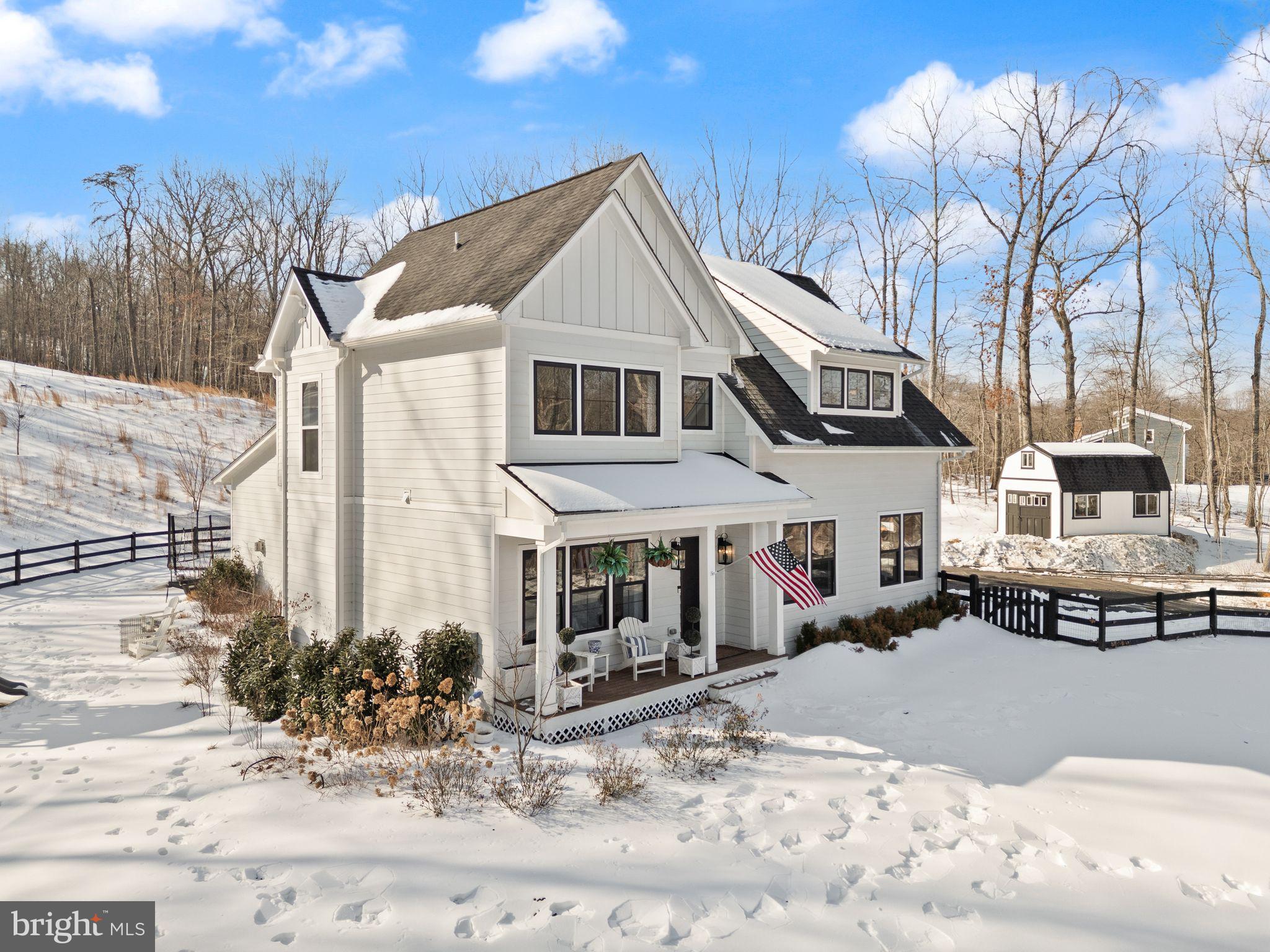 SADDLE RIDGE - Residential