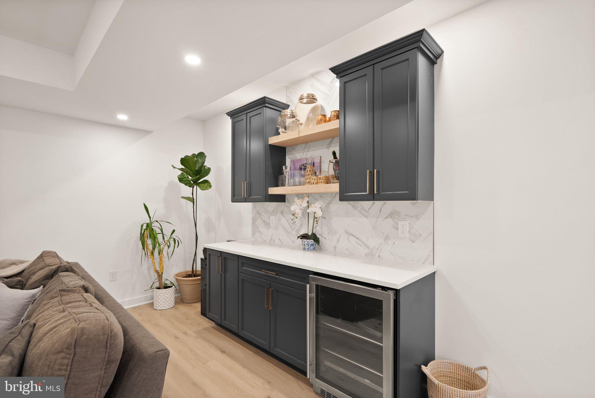 SADDLE RIDGE - Residential