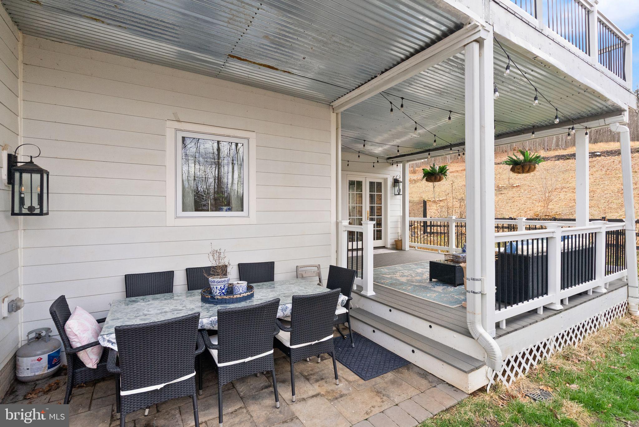 SADDLE RIDGE - Residential