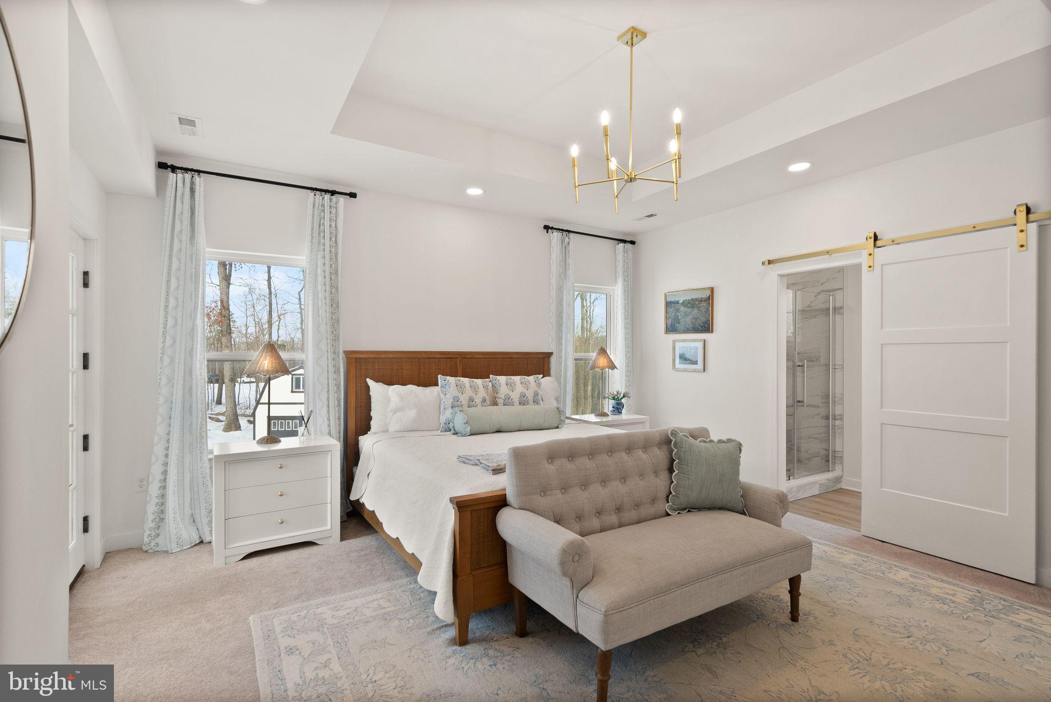 SADDLE RIDGE - Residential