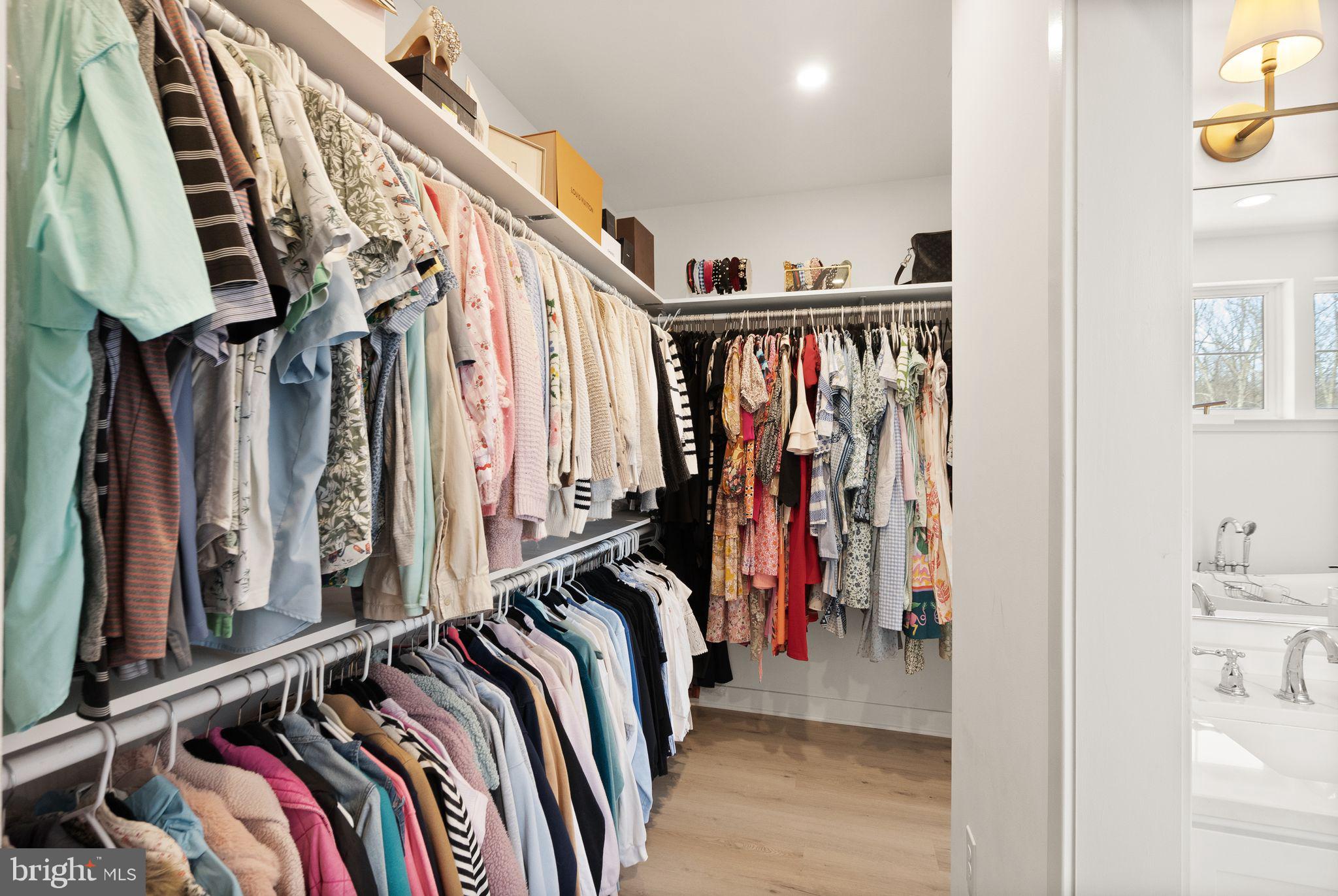 SADDLE RIDGE - Residential