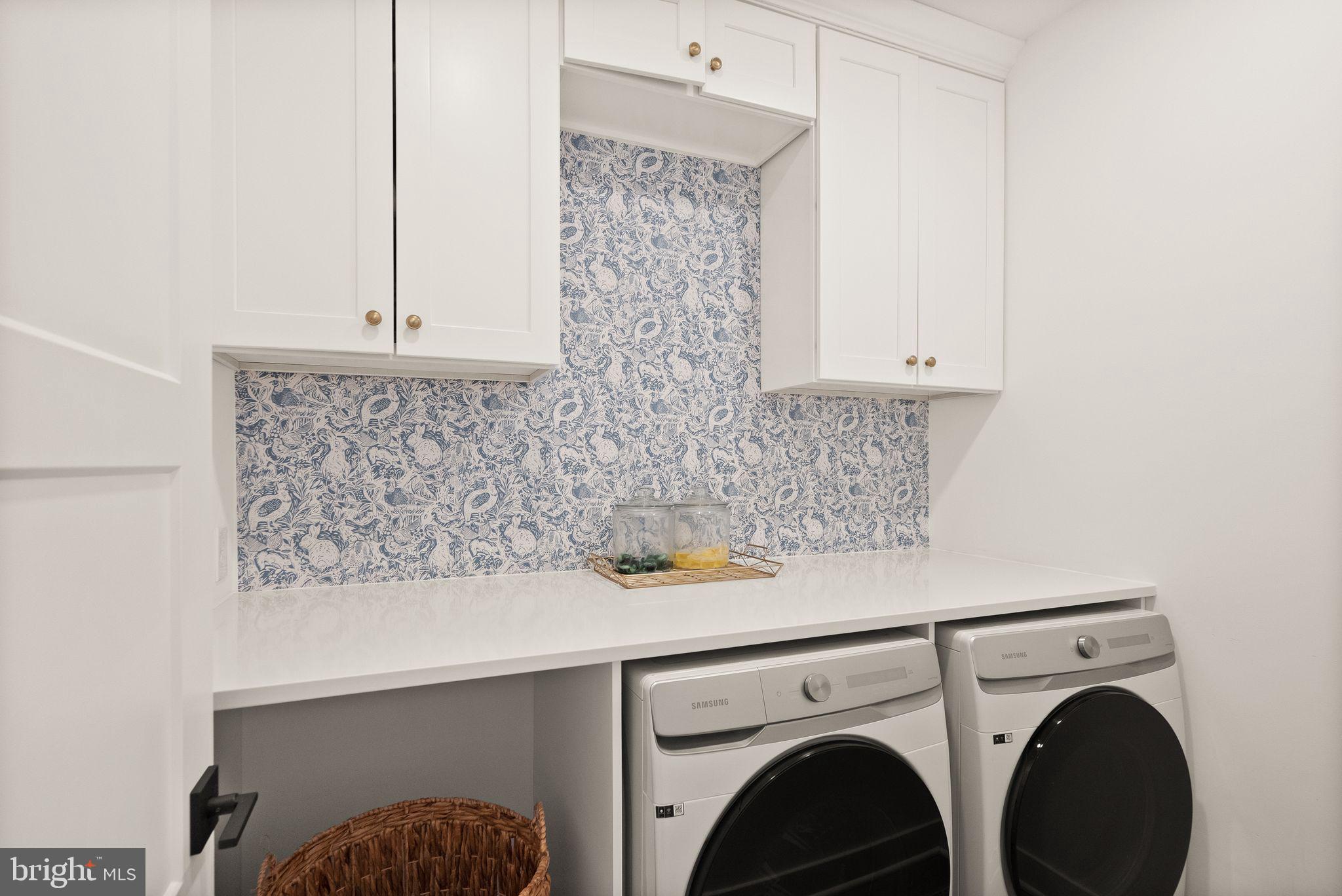 SADDLE RIDGE - Residential