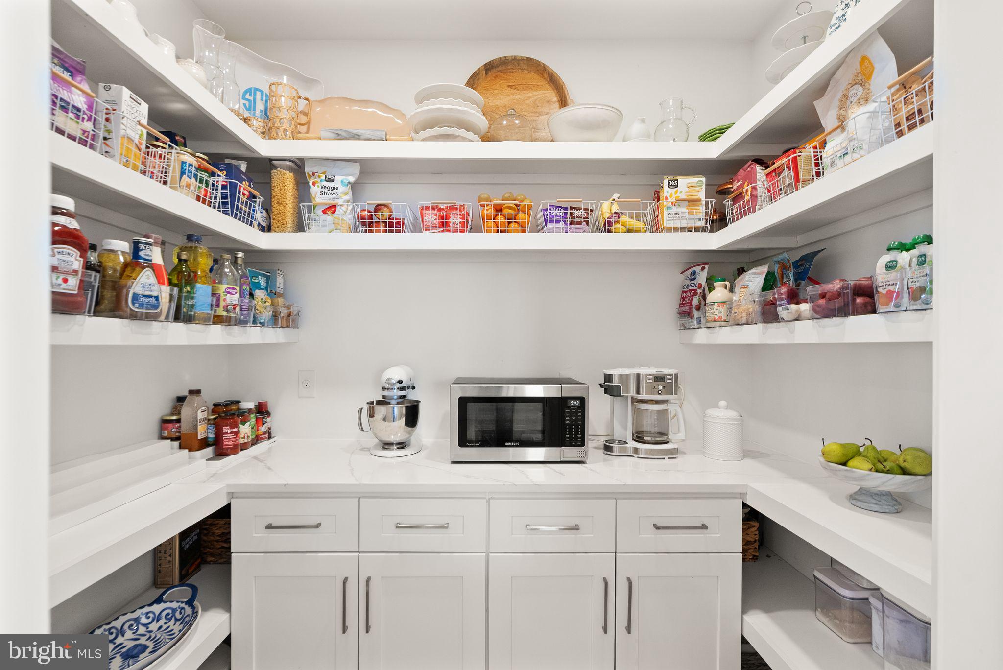 SADDLE RIDGE - Residential