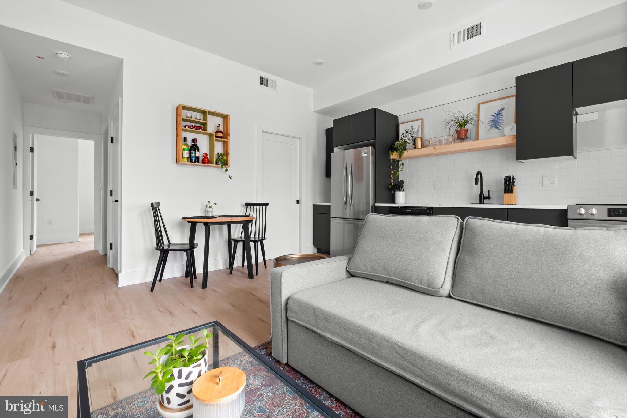 SOUTH KENSINGTON - Residential Lease