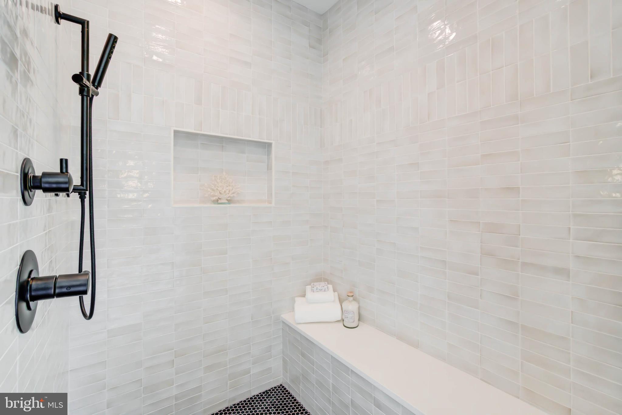 BATTERY PARK - Residential