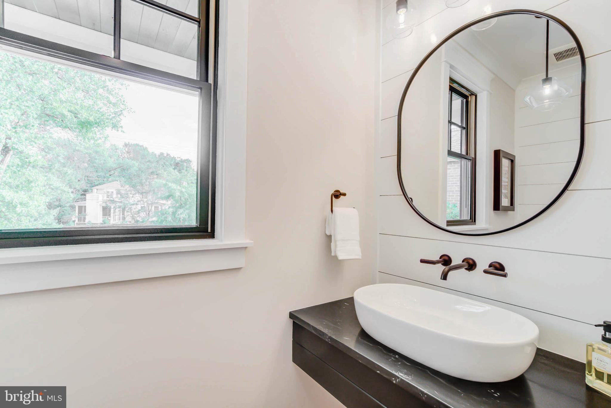 BATTERY PARK - Residential