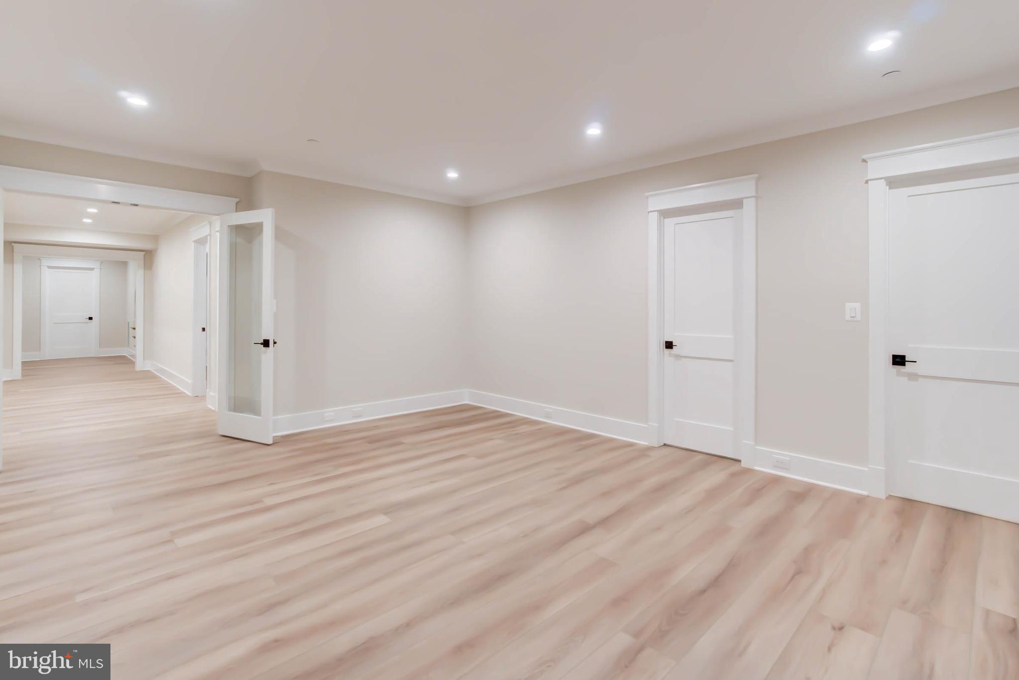 BATTERY PARK - Residential