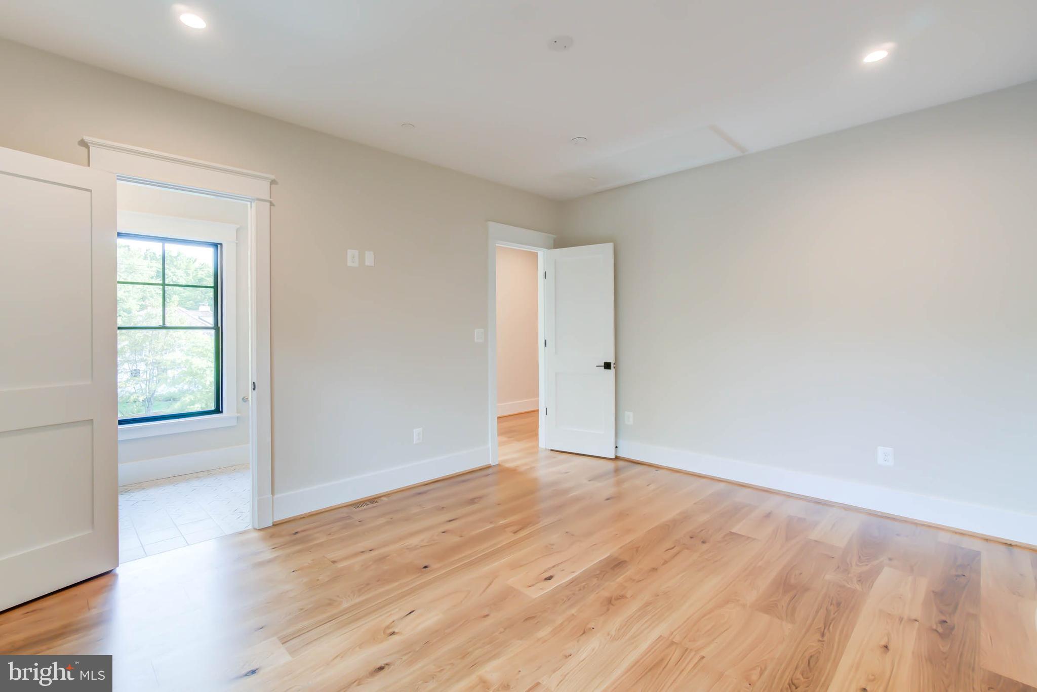 BATTERY PARK - Residential