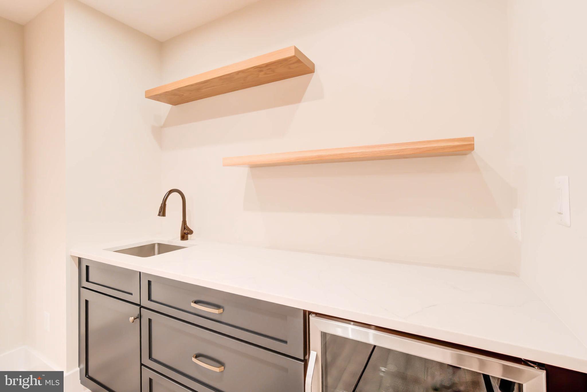 BATTERY PARK - Residential