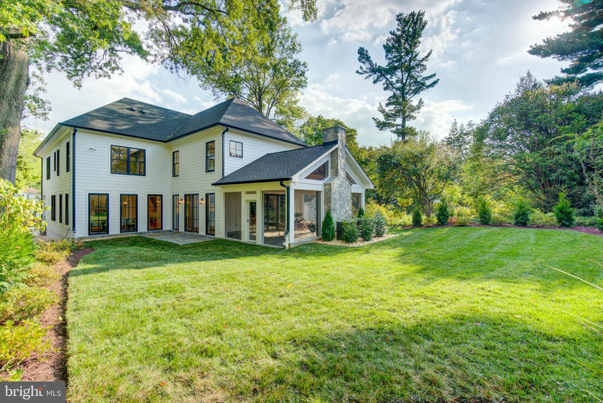 BATTERY PARK - Residential