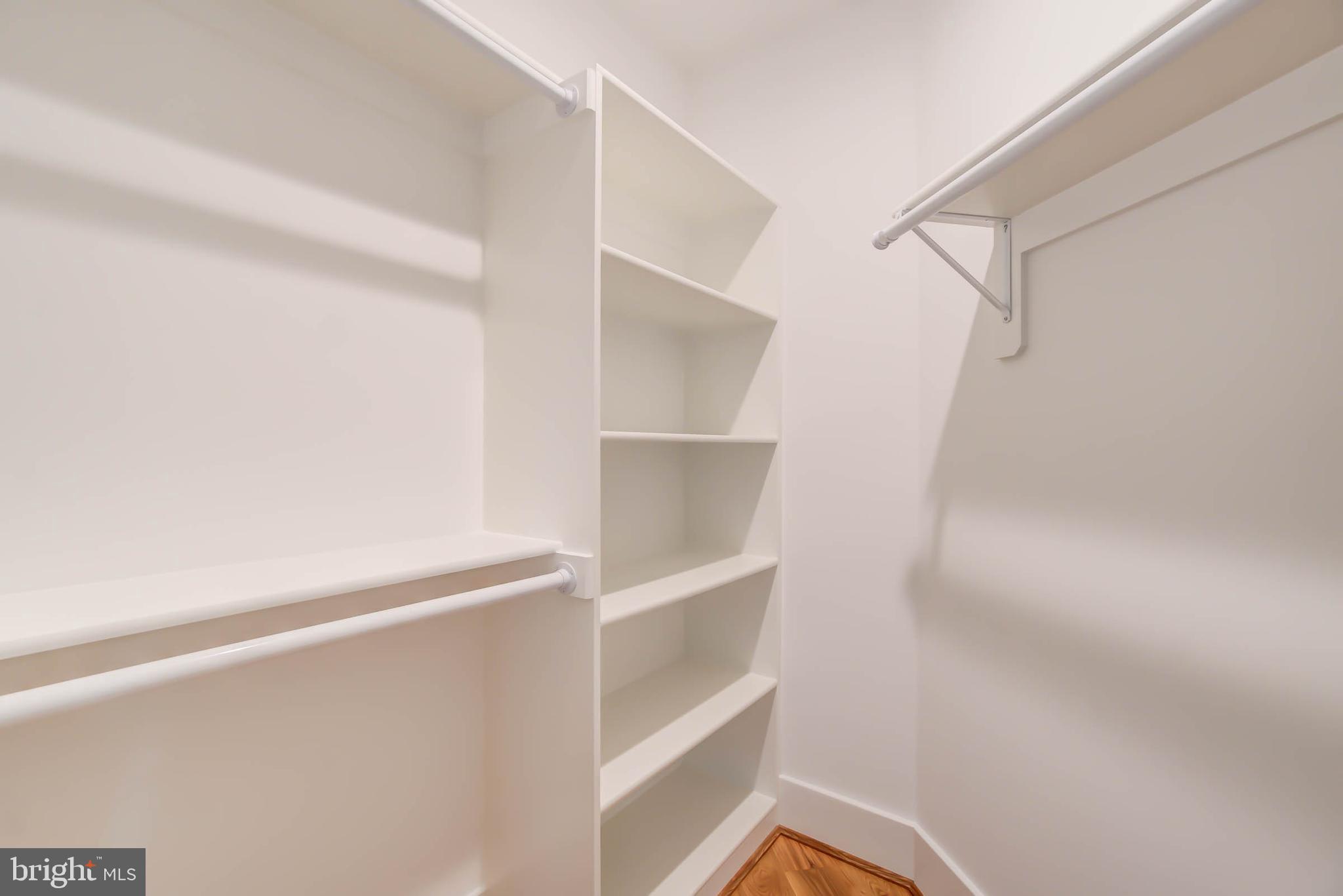 BATTERY PARK - Residential