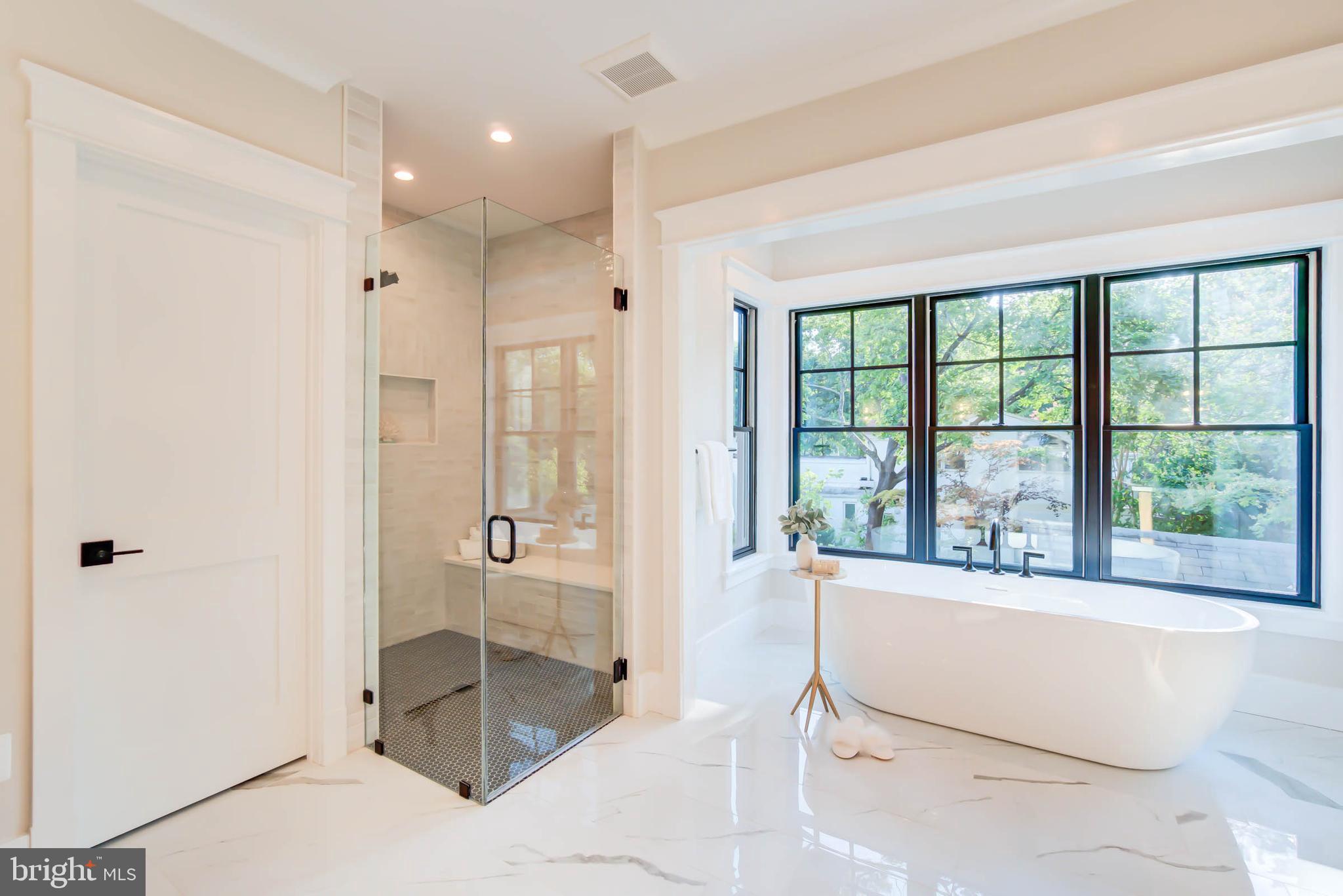 BATTERY PARK - Residential