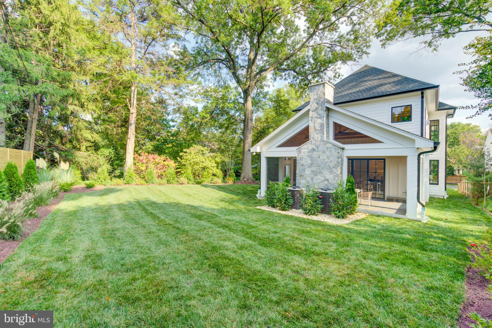 BATTERY PARK - Residential