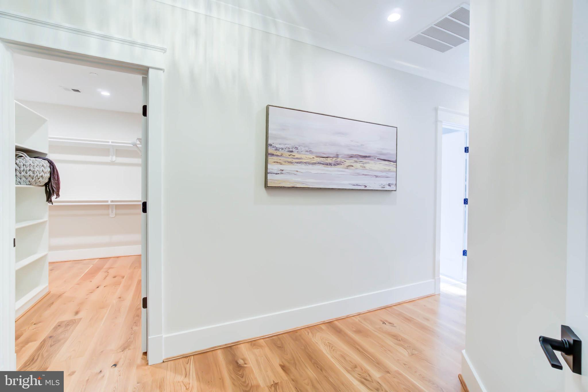 BATTERY PARK - Residential