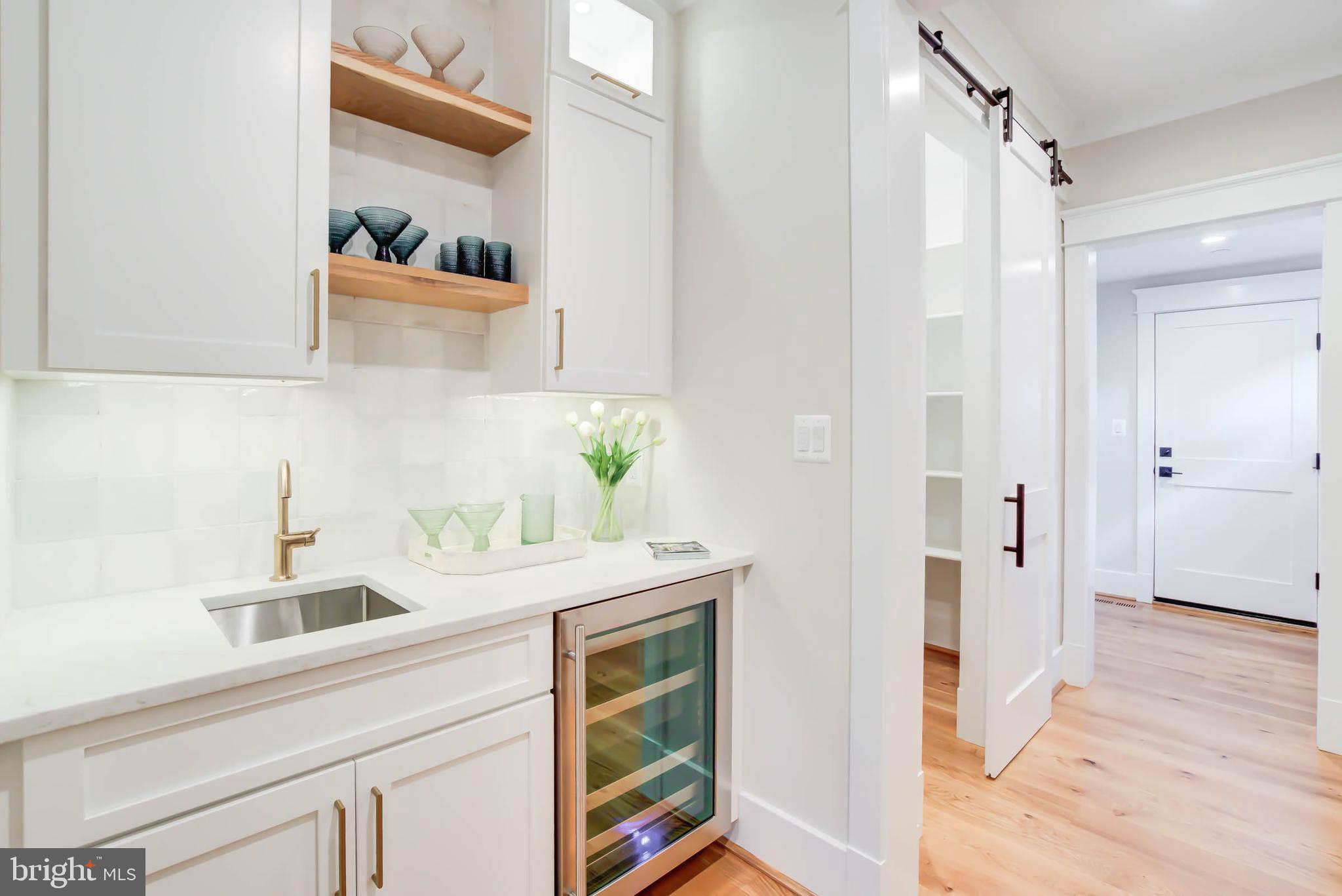 BATTERY PARK - Residential