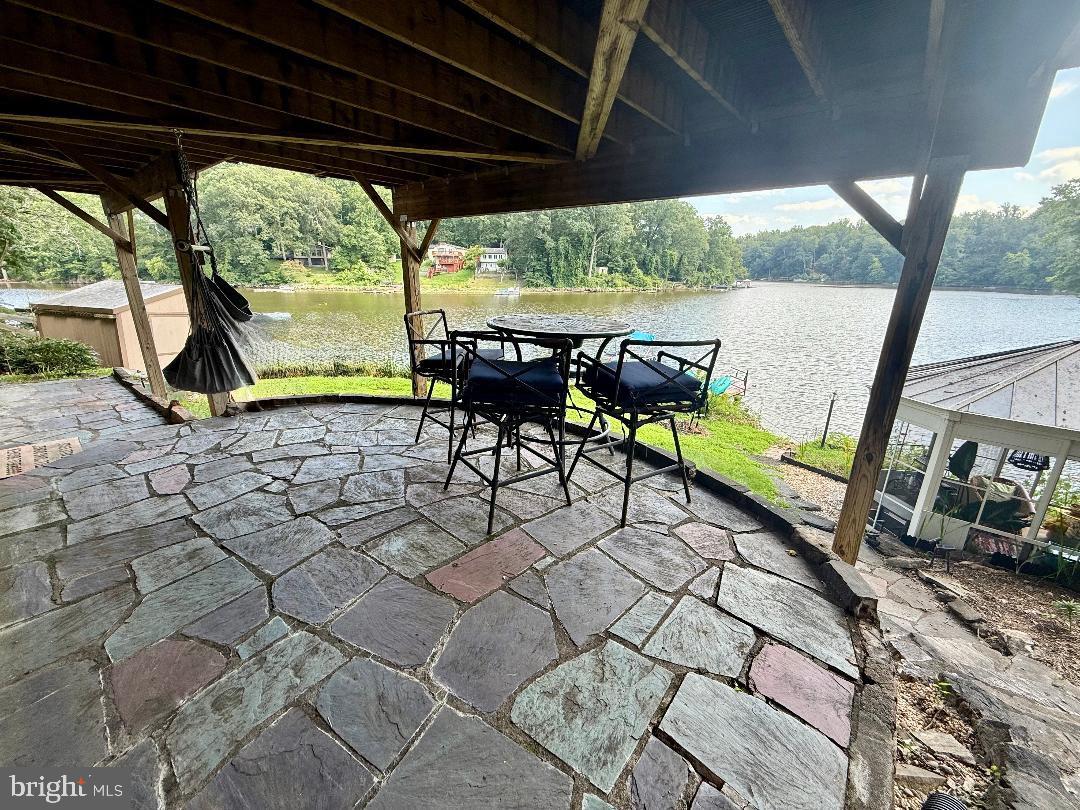 LAKE JACKSON - Residential