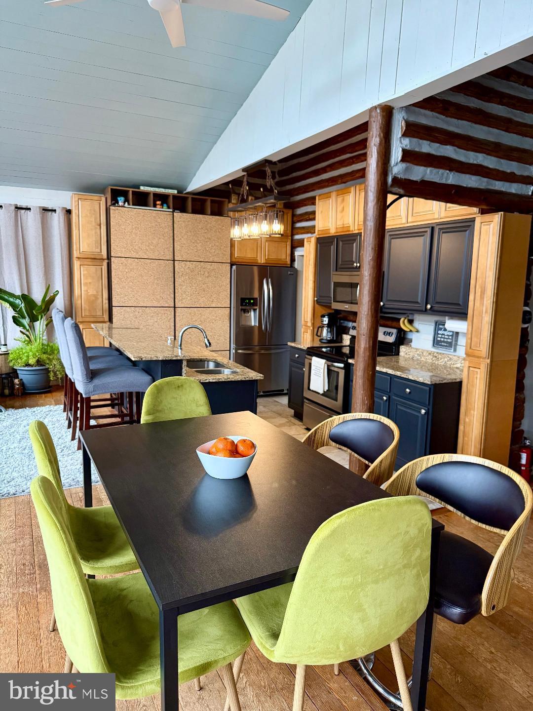 LAKE JACKSON - Residential