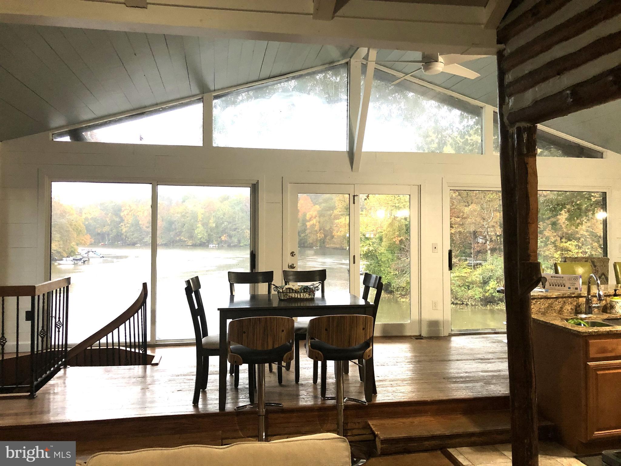 LAKE JACKSON - Residential