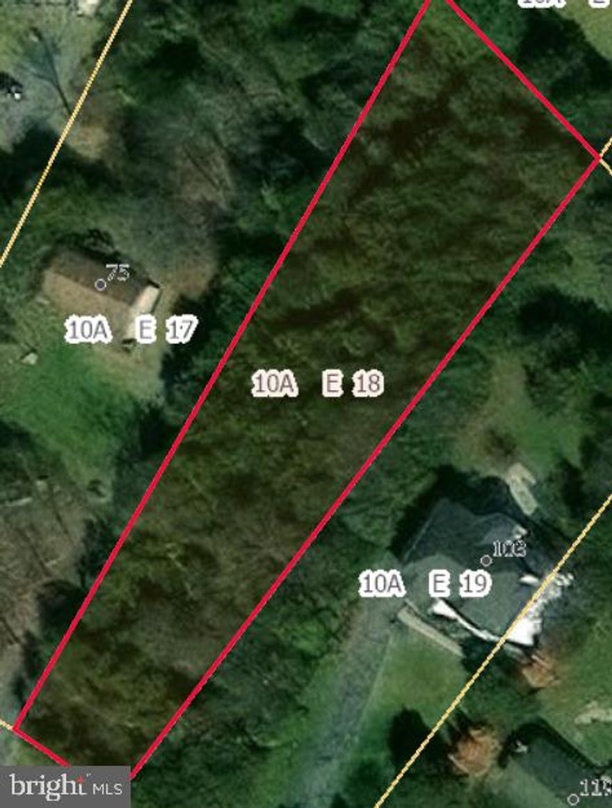 Great lot in Shenandoah River Lakes.  The lot is 1.05 Acre(s) and would make a nice building lot in established Community. Call listing agent for more details!