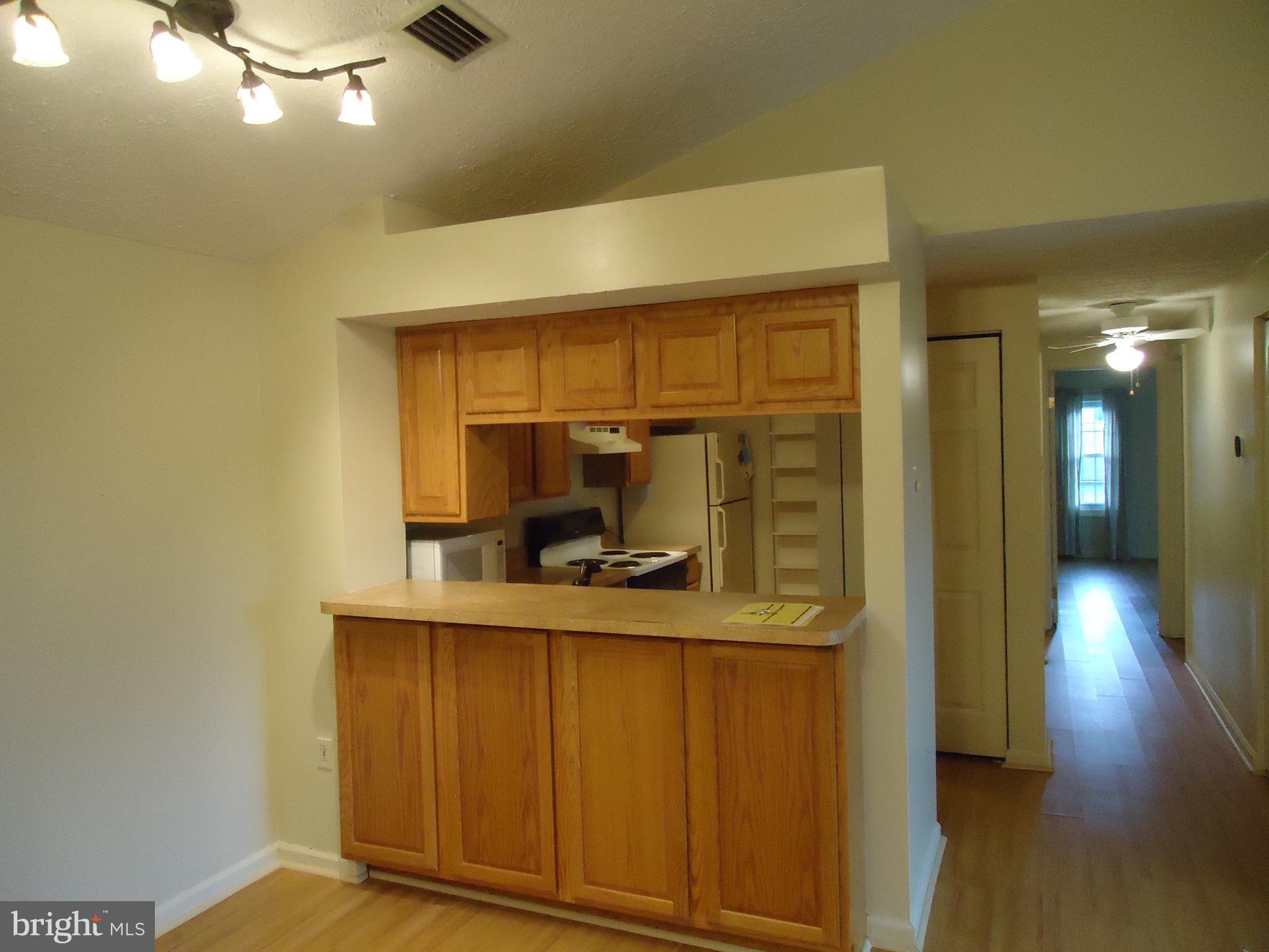 LAUREL WOODS - Residential Lease