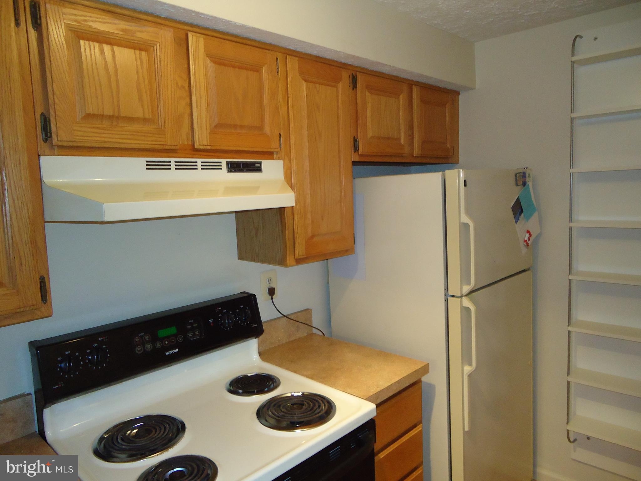 LAUREL WOODS - Residential Lease