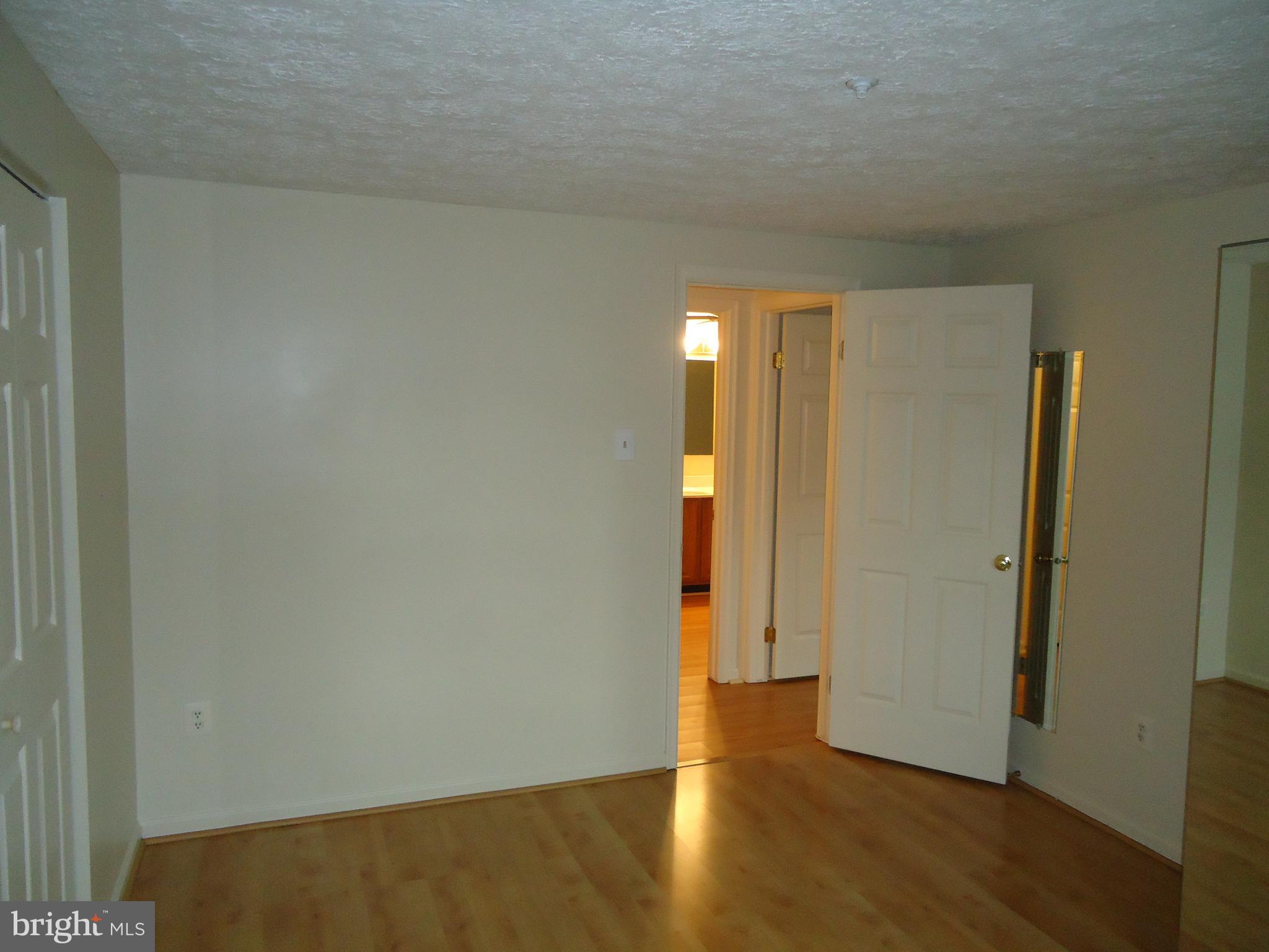 LAUREL WOODS - Residential Lease