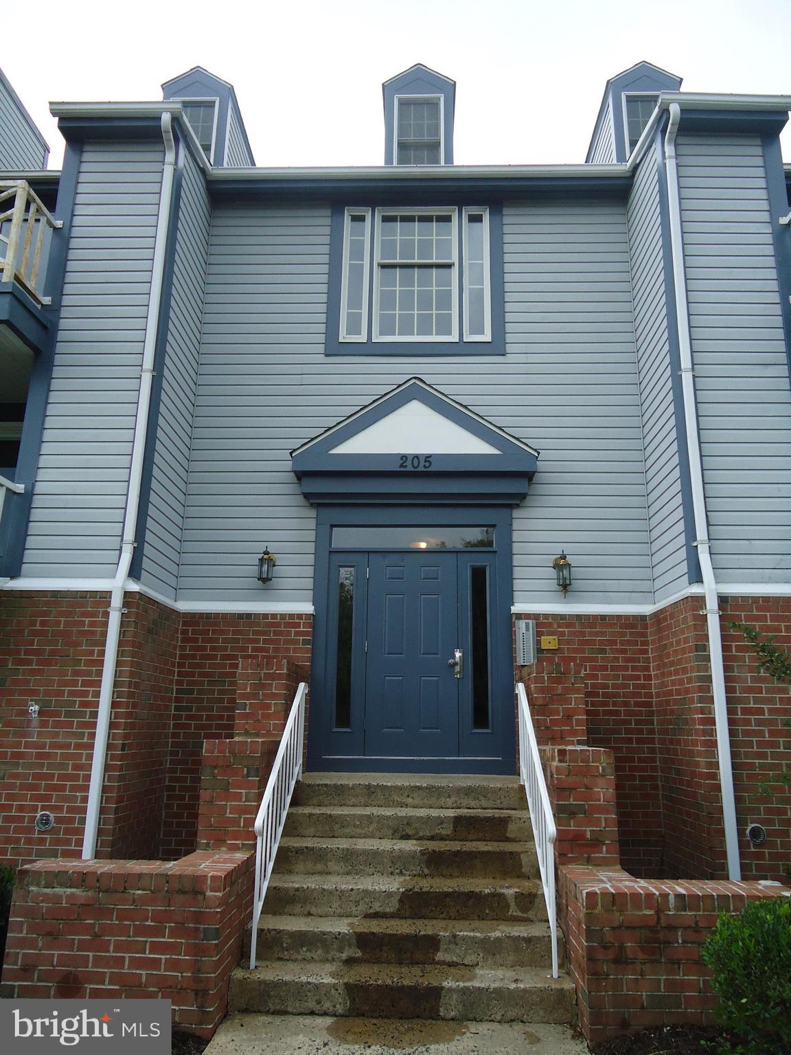 LAUREL WOODS - Residential Lease