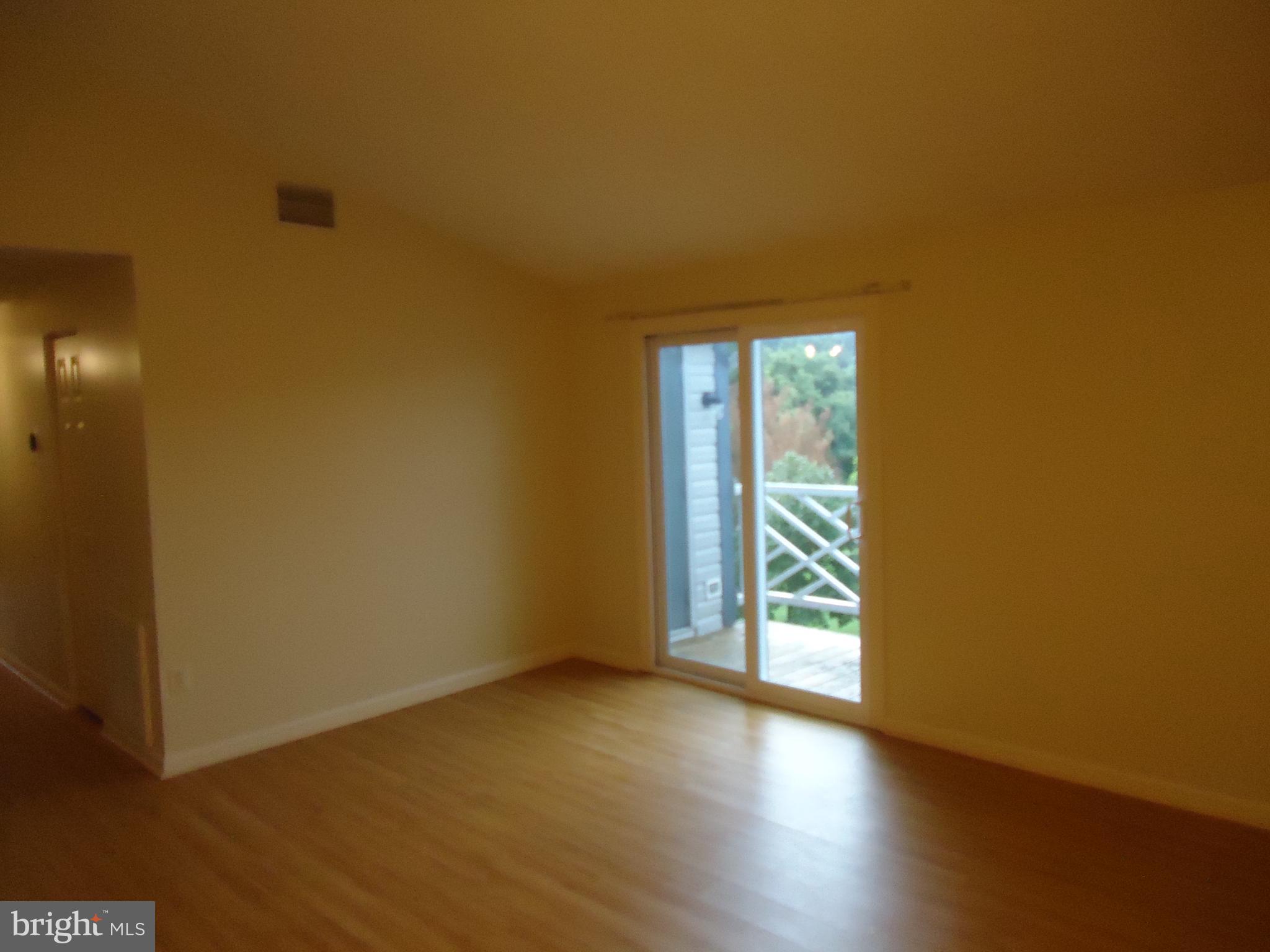 LAUREL WOODS - Residential Lease