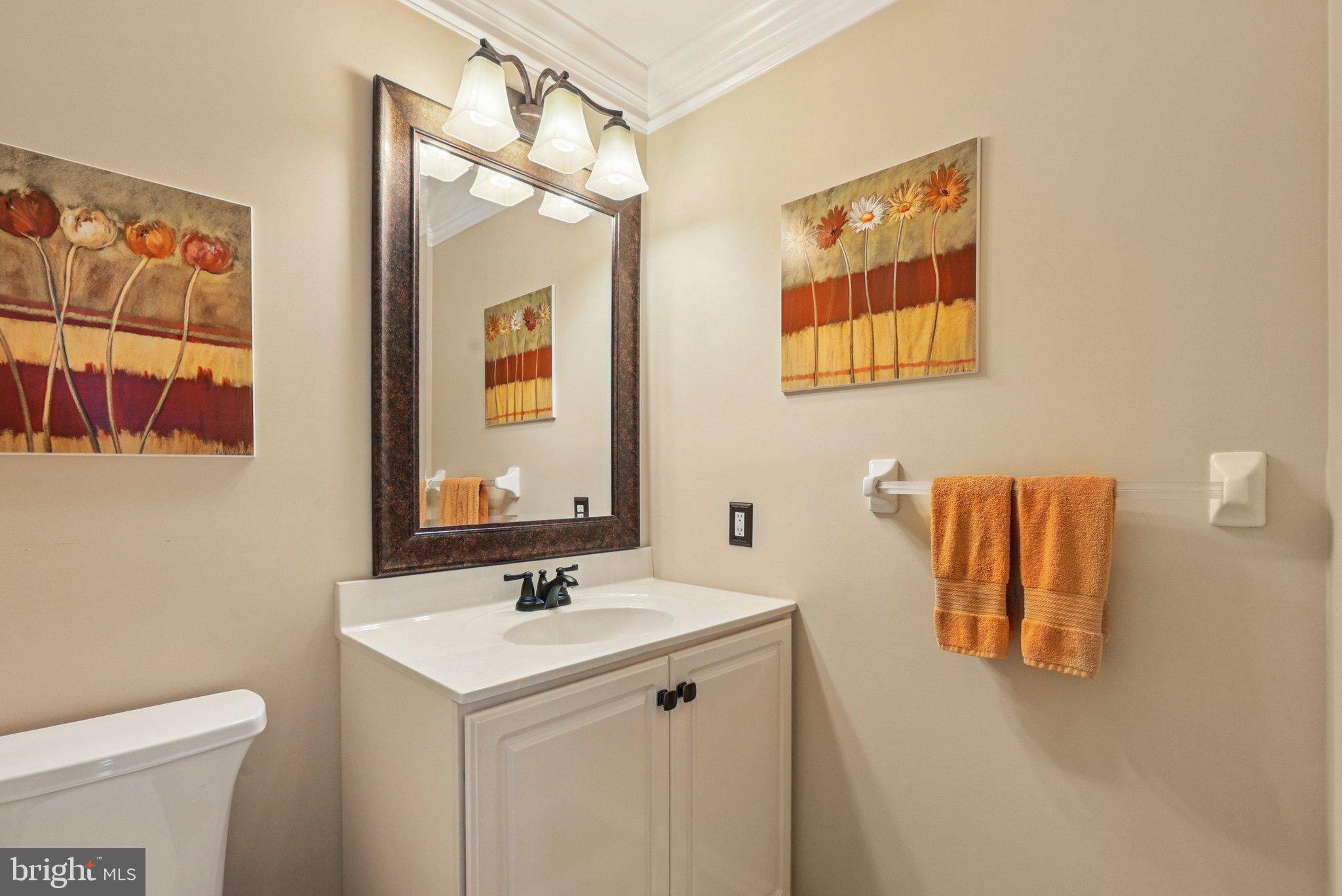 LONGSHORE ESTS - Residential