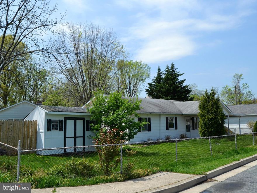 Multiple offers. Please have best and final deadline Monday 4-24-2016 by 5 pm 4. bedroom 1 bath rancher style home in Victory Villa. Open kitchen and living room area. Large fenced in yard with shed. Property is being sold as-is