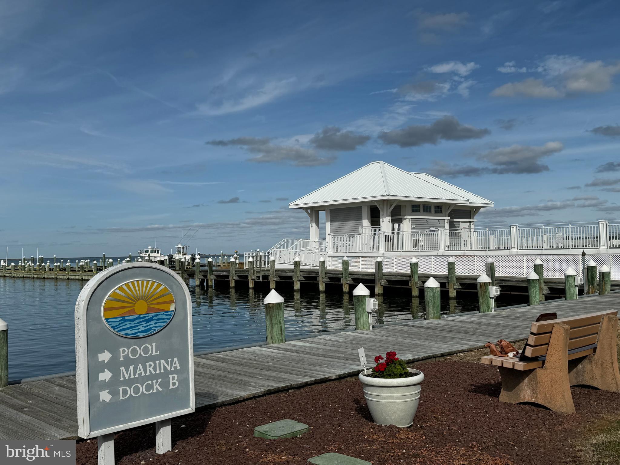 HARBOUR LIGHT CONDOS - Residential